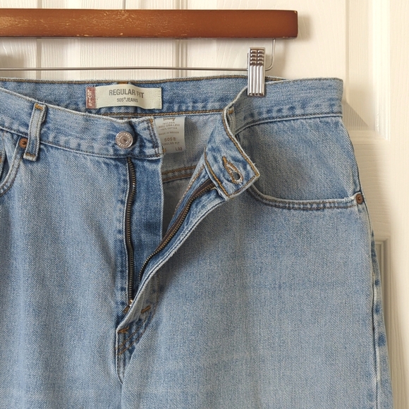 Levi's Y2K Vintage 505 Medium Wash Regular Fit Straight Leg Jeans 36 x 32 - Picture 8 of 16